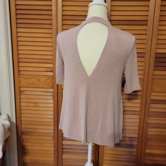 American Eagle Outfitters Size Small Pink Soft & Sexy T - Picture 2 of 7